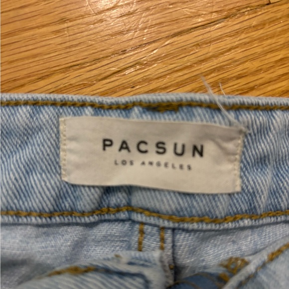 PACSUN Mom Short - Picture 3 of 4